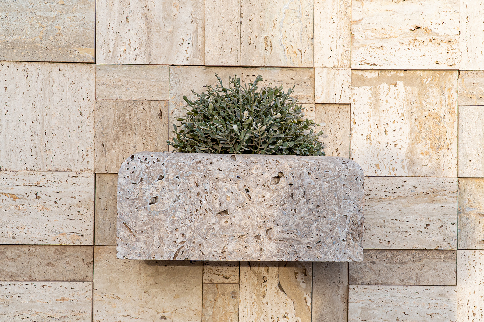 Travertine stone